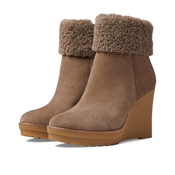 NEW Lauren Ralph Lauren Women's Steph Leather Pull On Booties Size 9.5 - Picture 1 of 3